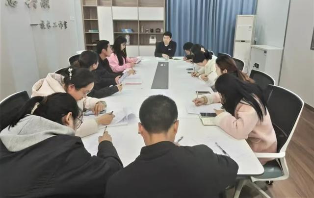 郑州管城区外国语牧歌小学：以特色体育课程绘牧歌教育华章星空体育下载(图4)